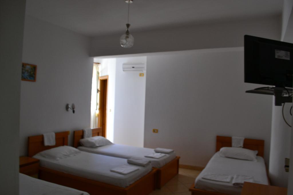 Vlorë Hotel Alpine מראה חיצוני תמונה