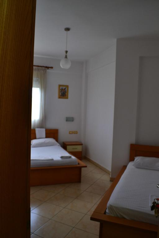 Vlorë Hotel Alpine מראה חיצוני תמונה